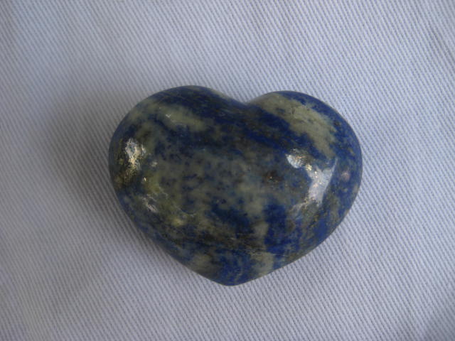 Lapis Lazuli Heart Inner vision, truthful communication, royal virtues 1849